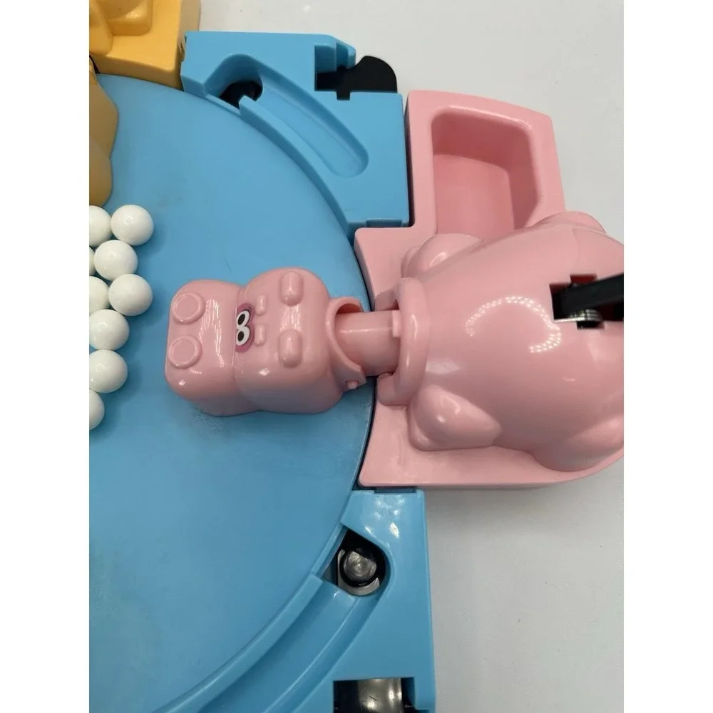 VINTAGE Hungry Hungry Hippos Game 100% COMPLETE Milton Bradley 2005